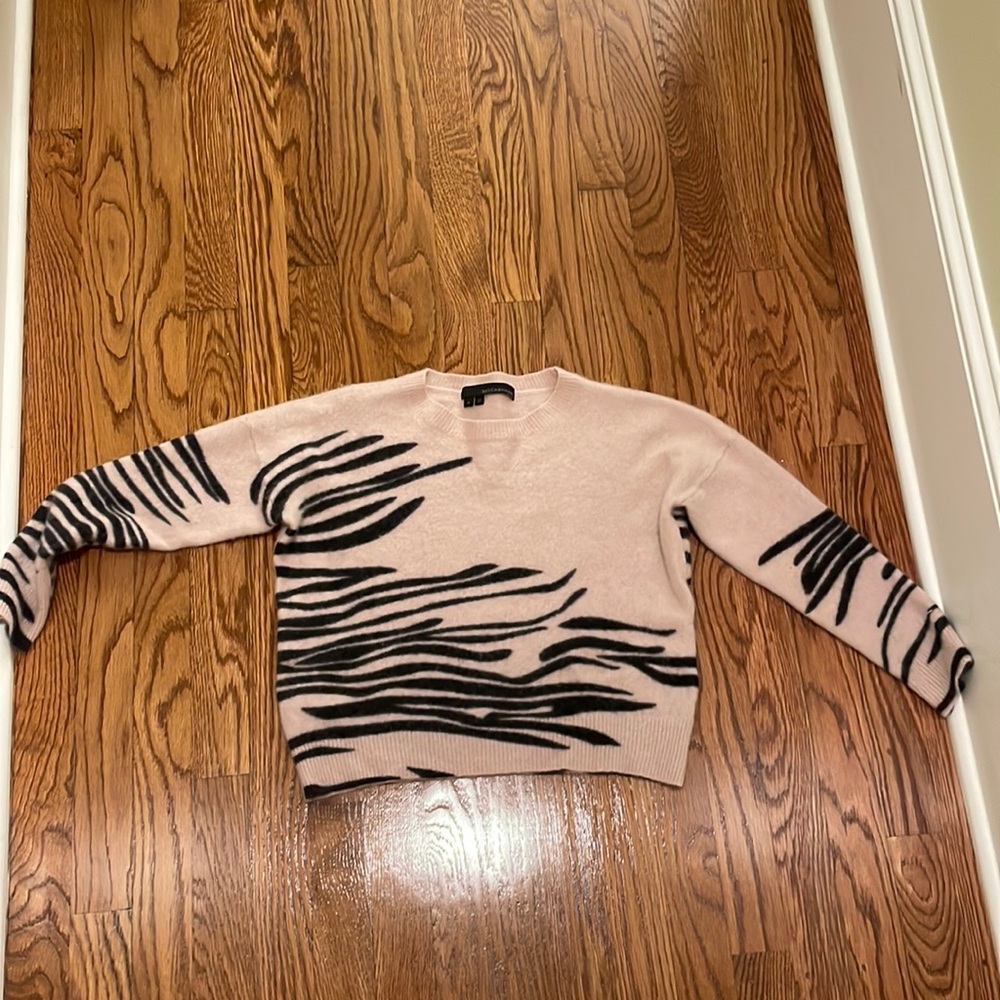 360 Cashmere Sweater - light pink with black stripes
